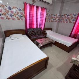 Hotel Rogi Nibash