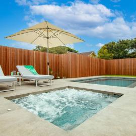 Escape to Blairgowrie 500m to beach cafes