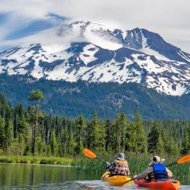 Anissa Shasta Hostel, hotel en Weed