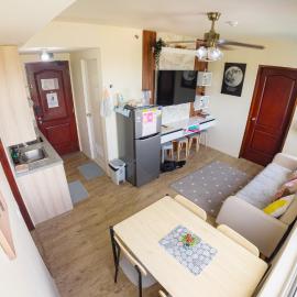 Family-Friendly 2BR Staycation near Nuvali & Enchanted Kingdom