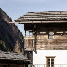 Charming chalet-style feeder house