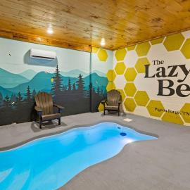 The Lazy Bee- Classic Log Cabin, Hot Tub, Pool, Games & Dogs OK