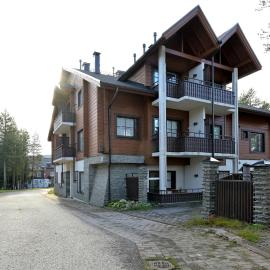 Holiday Apartment Levin Karhunvartija 12 - including final cleaning, sauna, fireplace, skiroom and gym, hotel en Levi