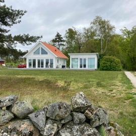 Bright house with sea view at Lindo