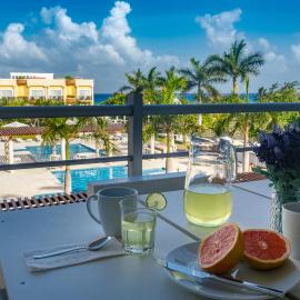 Magia Beachside Condo, hotel i Playa del Carmen