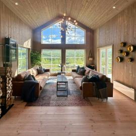 Cabin near Hogevarde with views and biking