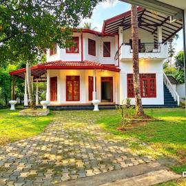 New Look Holiday Bungalow