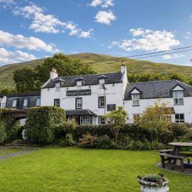 Cairndow Stagecoach Inn: Cairndow şehrinde bir otel
