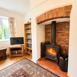 Oak House in Mid Wales with Log Burner By Seren Short Stays