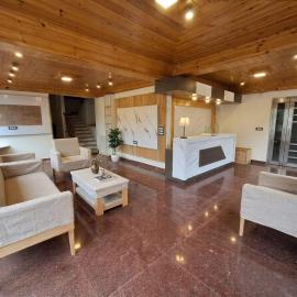 London Castle By LA Riqueza Hotels