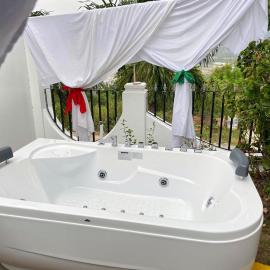 Skyline Suites Villa and Spa, hotel v destinácii Montego Bay