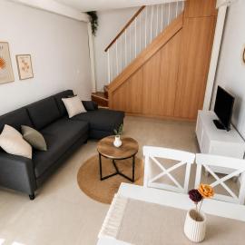EliAna home at Venetian walls by 8essentially