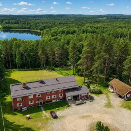 Old School 350m2, 29 Pers, 9BR, 2xSauna, 2xHOTTUB, GYM