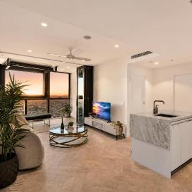 L47 Luxury 2BR Queen's Wharf Apartment with Panoramic View of River - City Skyline