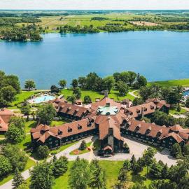 Fairmont Le Chateau Montebello，蒙特貝羅的飯店