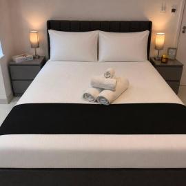 New 6 Bed- 4 Bath Home Near Luton Airport