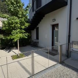 Cascina Lazzaretto โรงแรมในBiassono