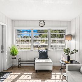 Home Sweet Home - Units 1 & 2, hotel a North Miami