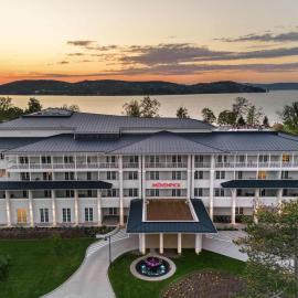 Mövenpick Balaland Resort Lake Balaton, hotel a Szántód