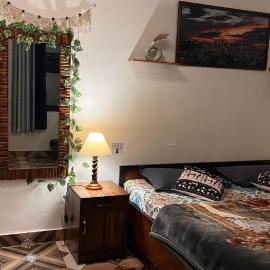 Zozia By Nivaara, hotel i Bir