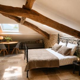 Suite La Dorée avec sauna et jacuzzi privés, hotel a Lauzerte