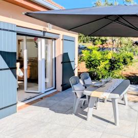 VILLA Confort - classée 4 étoiles - climatisée au calme & belle Terrasse Parking à 10 min de Besançon