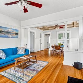 1913 Bungalow at Skidmore Bluffs Sleeps 5, hotel v destinácii Portland