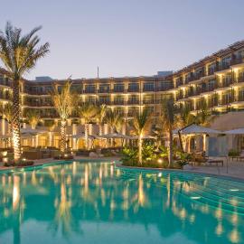 Crowne Plaza Duqm by IHG，位于杜科姆的酒店