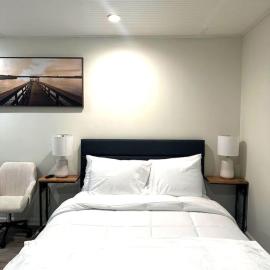 Central Studio with Free Parking