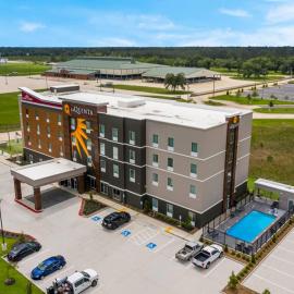 Hawthorn Extended Stay by Wyndham Sulphur Lake Charles