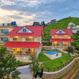 Velora Pool Resort Vagamon by VOYE HOMES