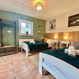 Apartment mit Terrasse, WLAN, Parkplatz, stadtnah