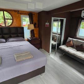 Sky Blue Bungalows, hotel a Phra Ae beach