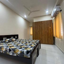 Sri Achutha Hotel & Guest house