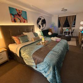 Where comfort meets radiance with pool, spa & gym, self checkin
