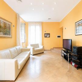 Hostdomus - Il Maestrale Apartment