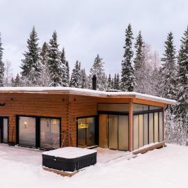 Arctic Mustache Lake Lodge