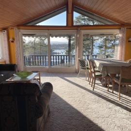 Cabin by the sea with great views, hotel di Fredrikstad