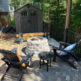 FREE Firewood-Popcorn Machine-Hot tub & Coffee Bar