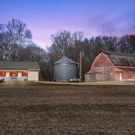 Secluded Farm Retreat Minutes to Hermann 77 Acres, Hotel in Hermann