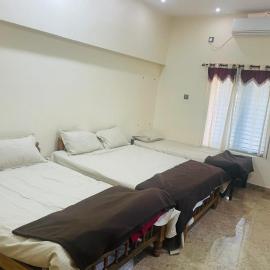 Shree Venkatesh Nilaya Home Stay – hotel w mieście Honāvar