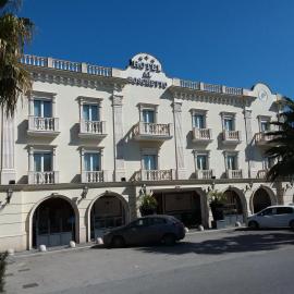 Hotel Art Al Boschetto, hotell sihtkohas Castel Volturno