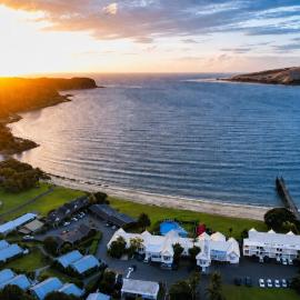 The Sands Hotel Hokianga, hotel u gradu Opononi