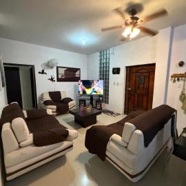 Casa amoblada, hotel a Puerto Quito