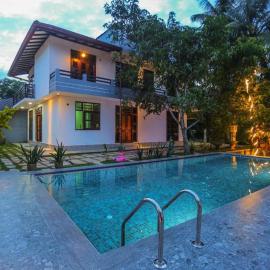 Ceylon Heights Villa، فندق في تالبي