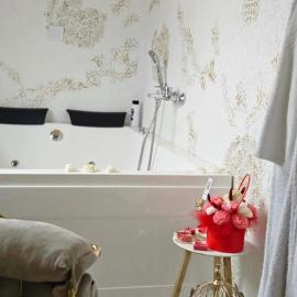 Jacuzzi rooms Andjela White and Gold, מלון בסובוטיקה