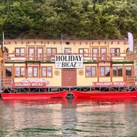 Holiday Bicaz Hotel Plutitor, hotel em Bicaz