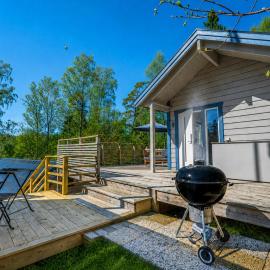 Tiny House at Lake with Canoe & Forest close to Gothenburg, hotel v destinácii Mölnlycke