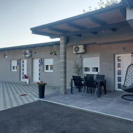 J&L rooms, viešbutis mieste Bjelovaras