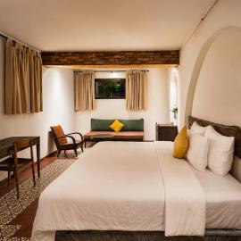 Cabalina Grove Garden Rooms, hotel i Ðảo Cát Bà